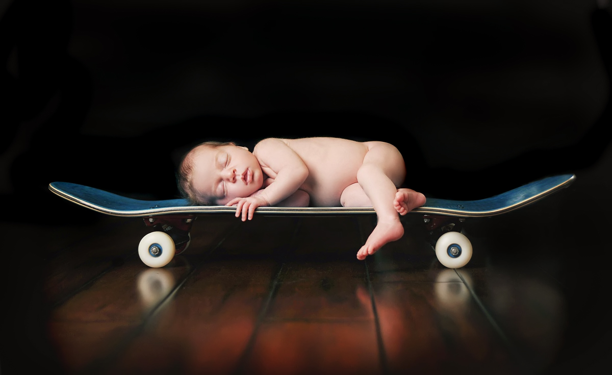 baby on skateboard maryland photographer