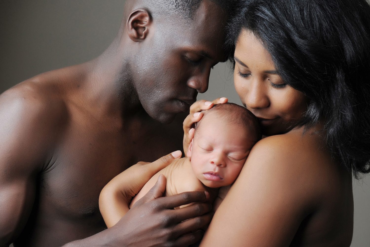 baby portraits with parents