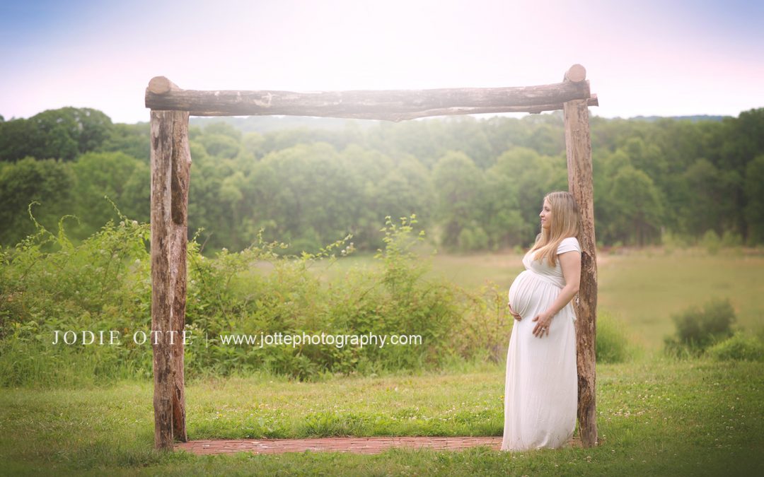 outdoor pregnancy photography